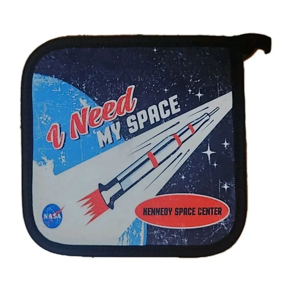 Nasa Kennedy Space Center Oven Mitt & Hot Pad Potholder Set I Need My Space NWOT - Picture 6 of 6